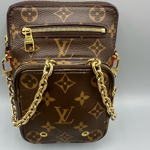 Louis Vuitton utility phone sleeve monogram canvas - Picture 2 of 9